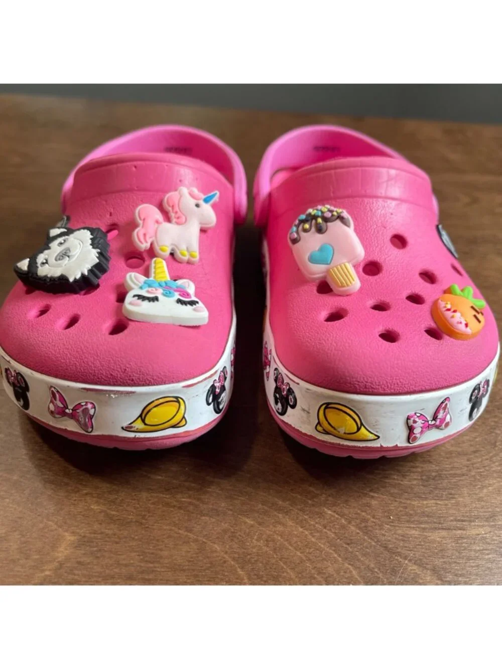 Crocs Disney‎ Minnie Mouse Crocband Clog Toddler Girls Size 10 Hot Pink Jibbitz